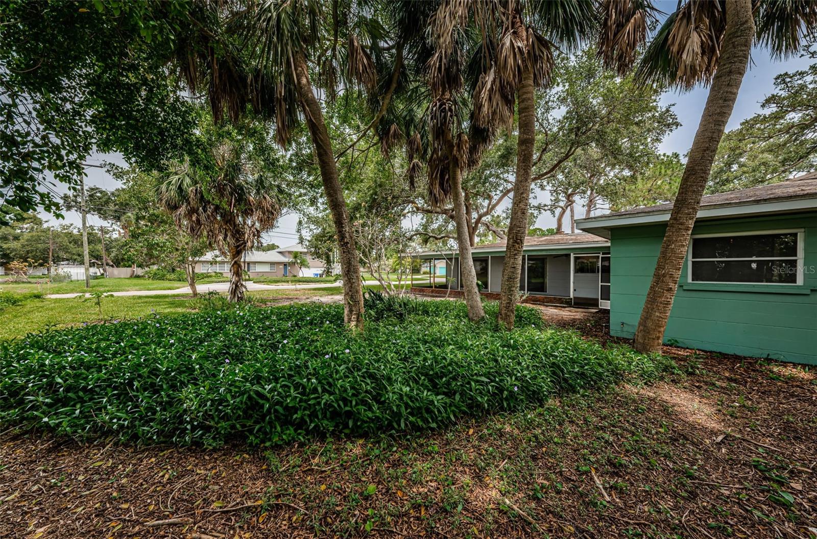 Image 13 of 50 For 152 58th Avenue S