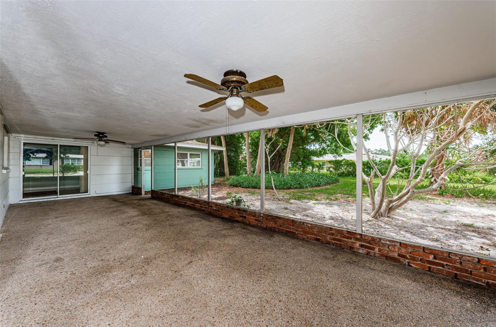 Image 41 of 50 For 152 58th Avenue S