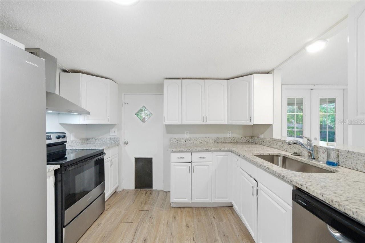 Image 11 of 38 For 13393 Lelani Drive