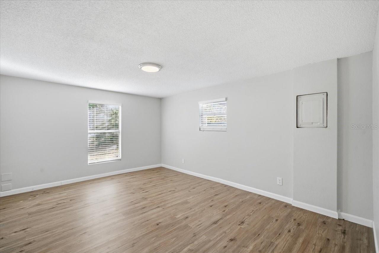 Image 17 of 38 For 13393 Lelani Drive