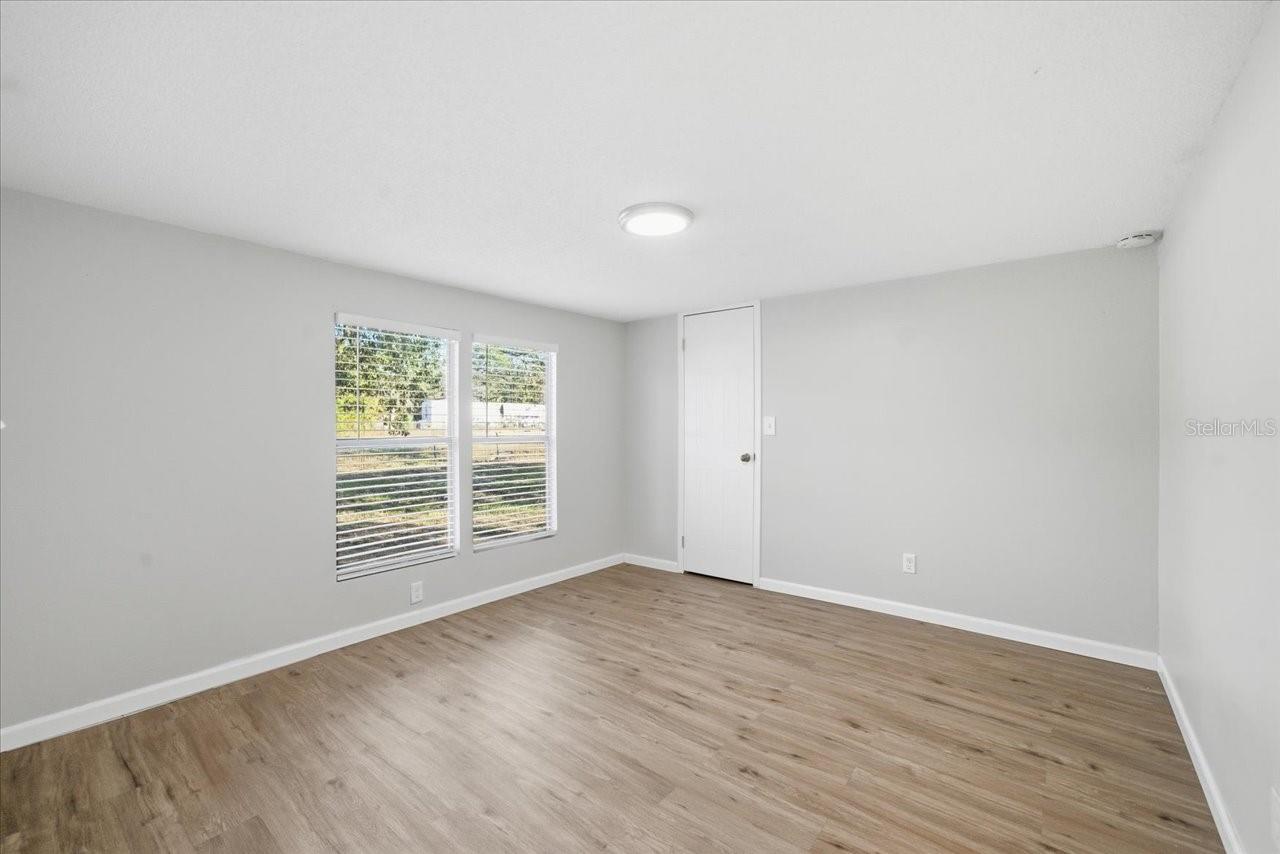 Image 21 of 38 For 13393 Lelani Drive