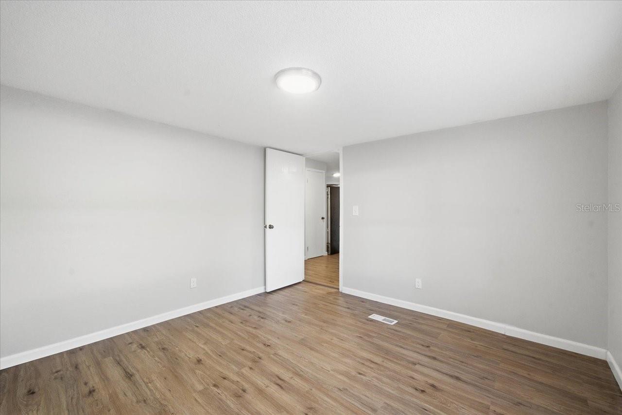 Image 25 of 38 For 13393 Lelani Drive