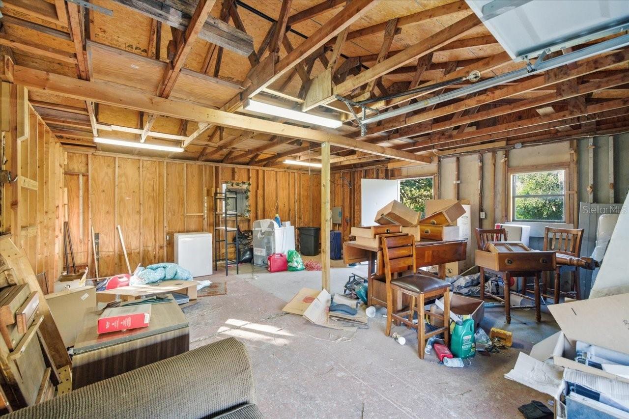 Image 31 of 38 For 13393 Lelani Drive