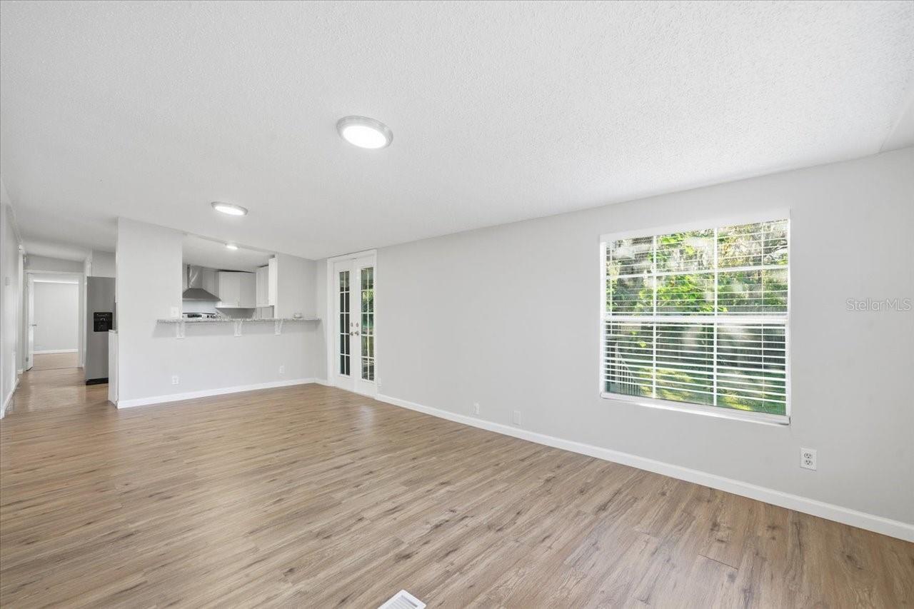 Image 7 of 38 For 13393 Lelani Drive