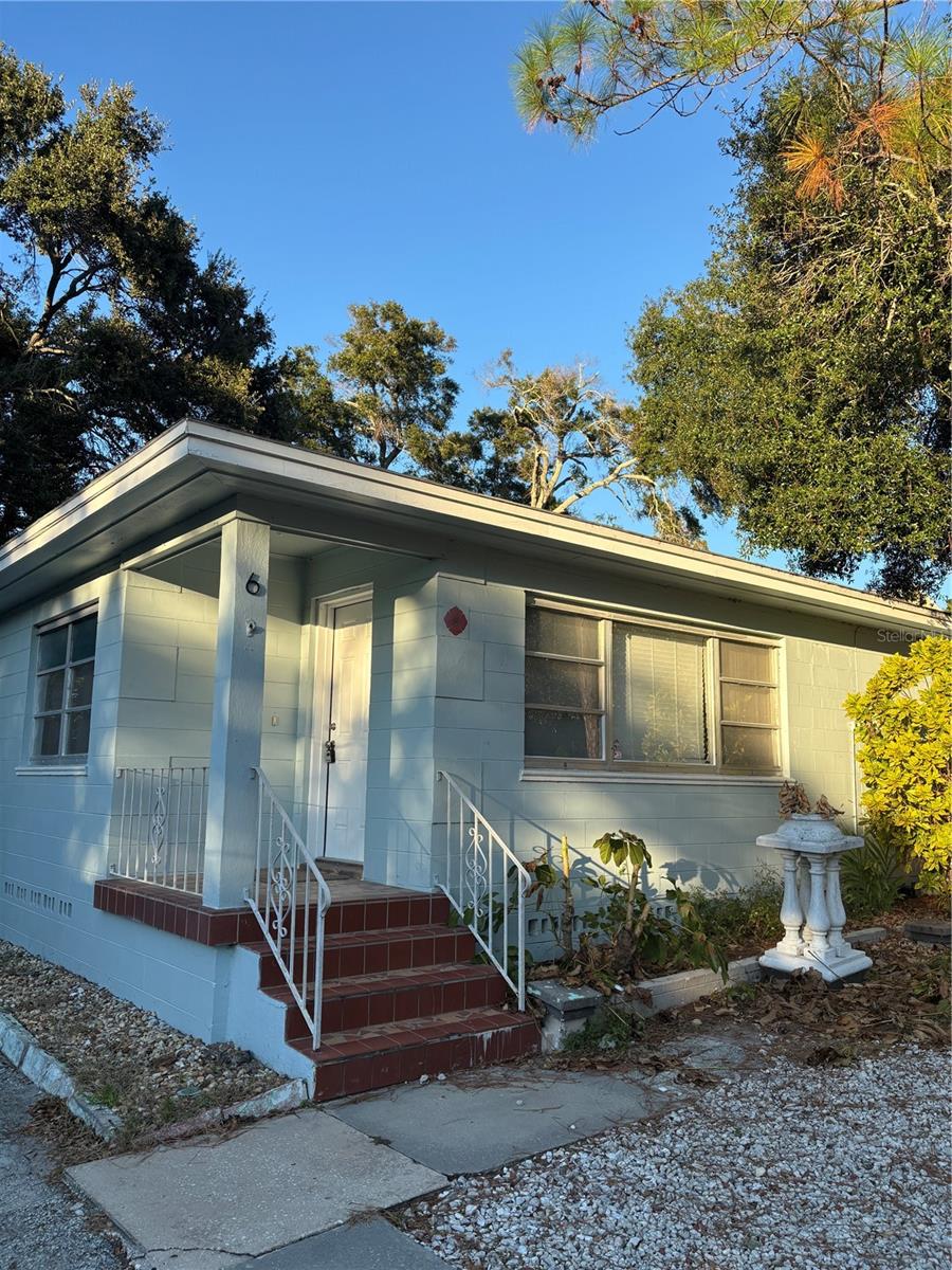 Image 2 of 31 For 1102 Sunset Point Road 6