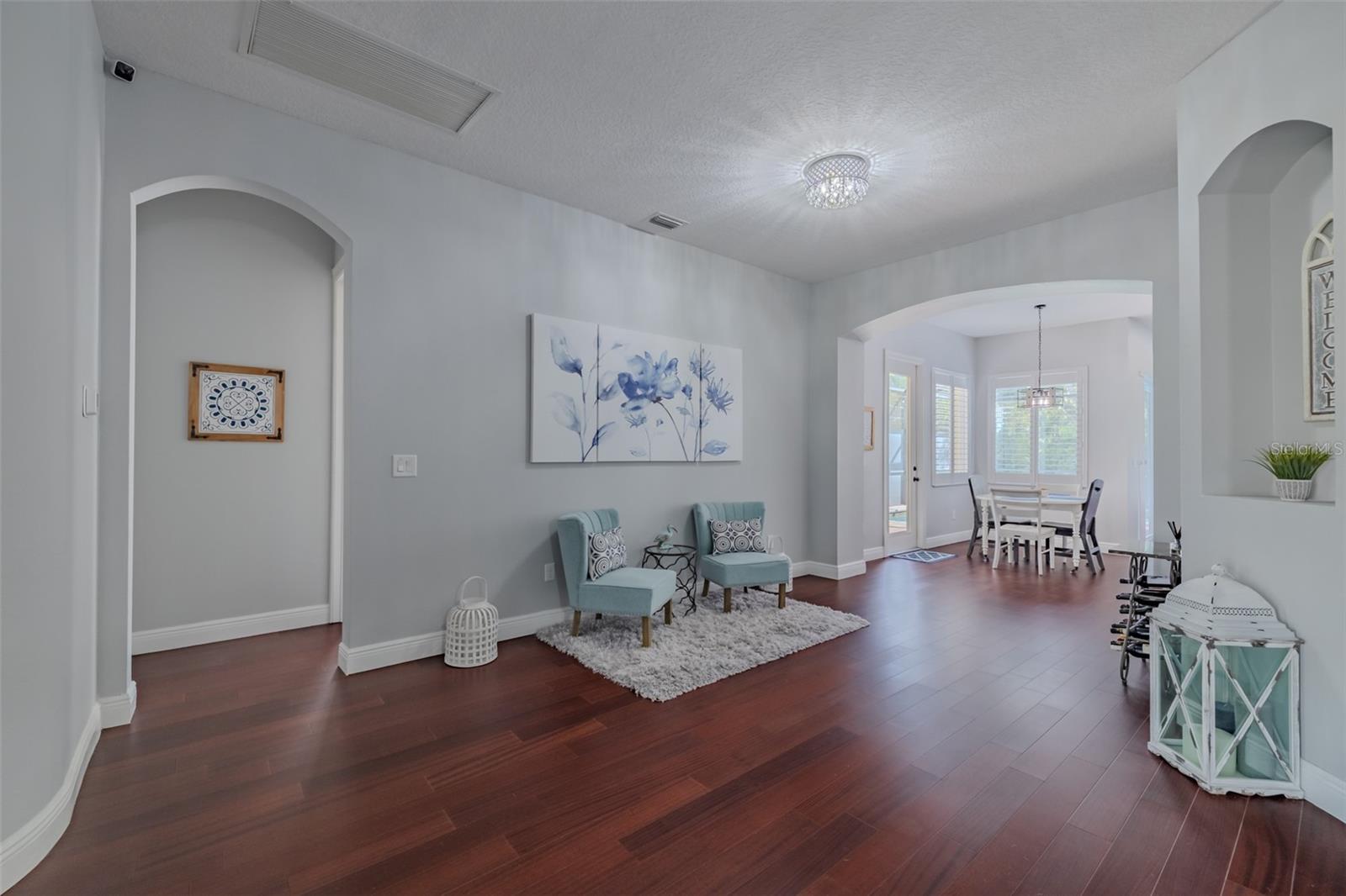 Listing photo id 22 for 10537 Martinique Isle Drive