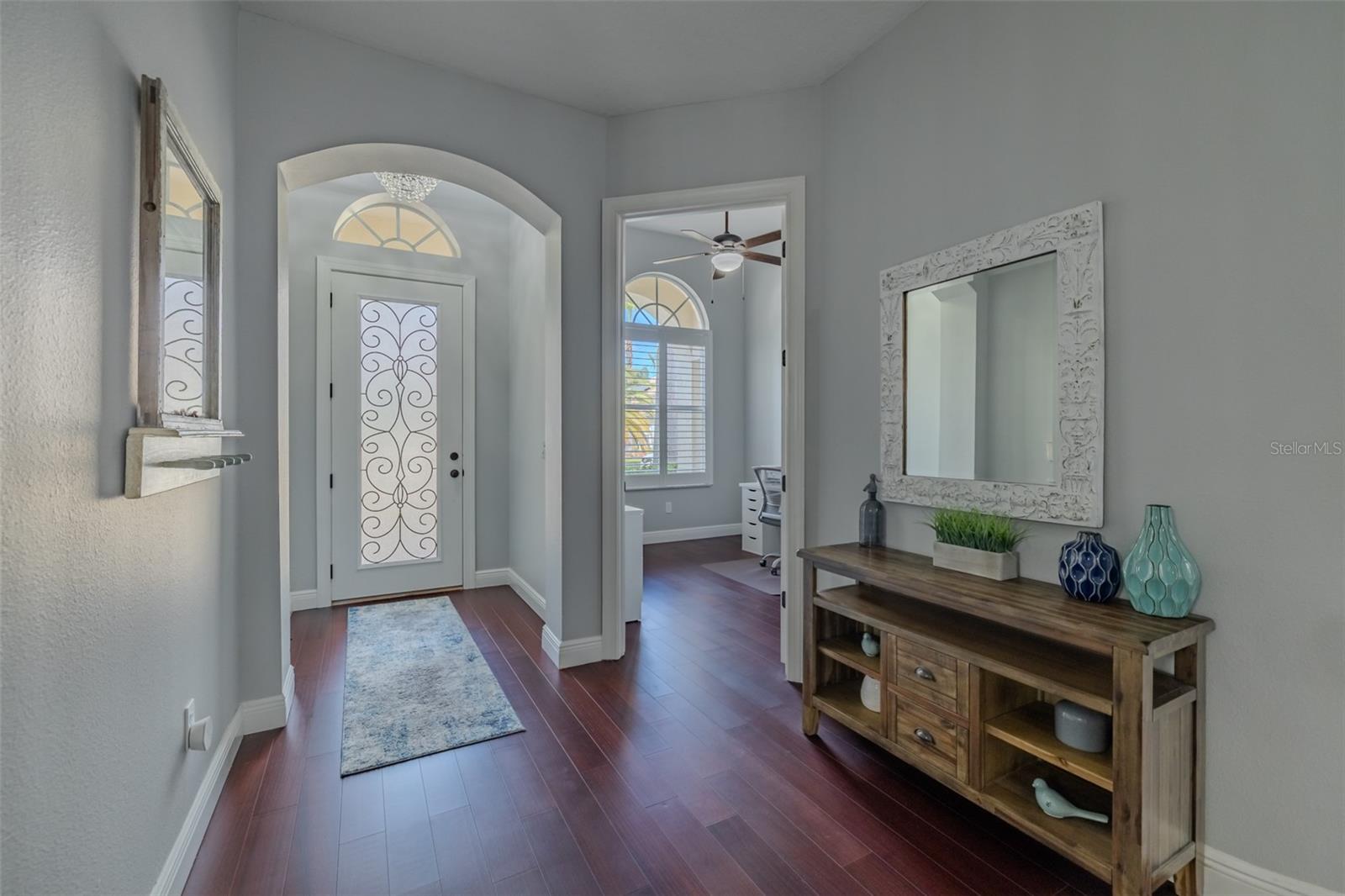 Listing photo id 24 for 10537 Martinique Isle Drive