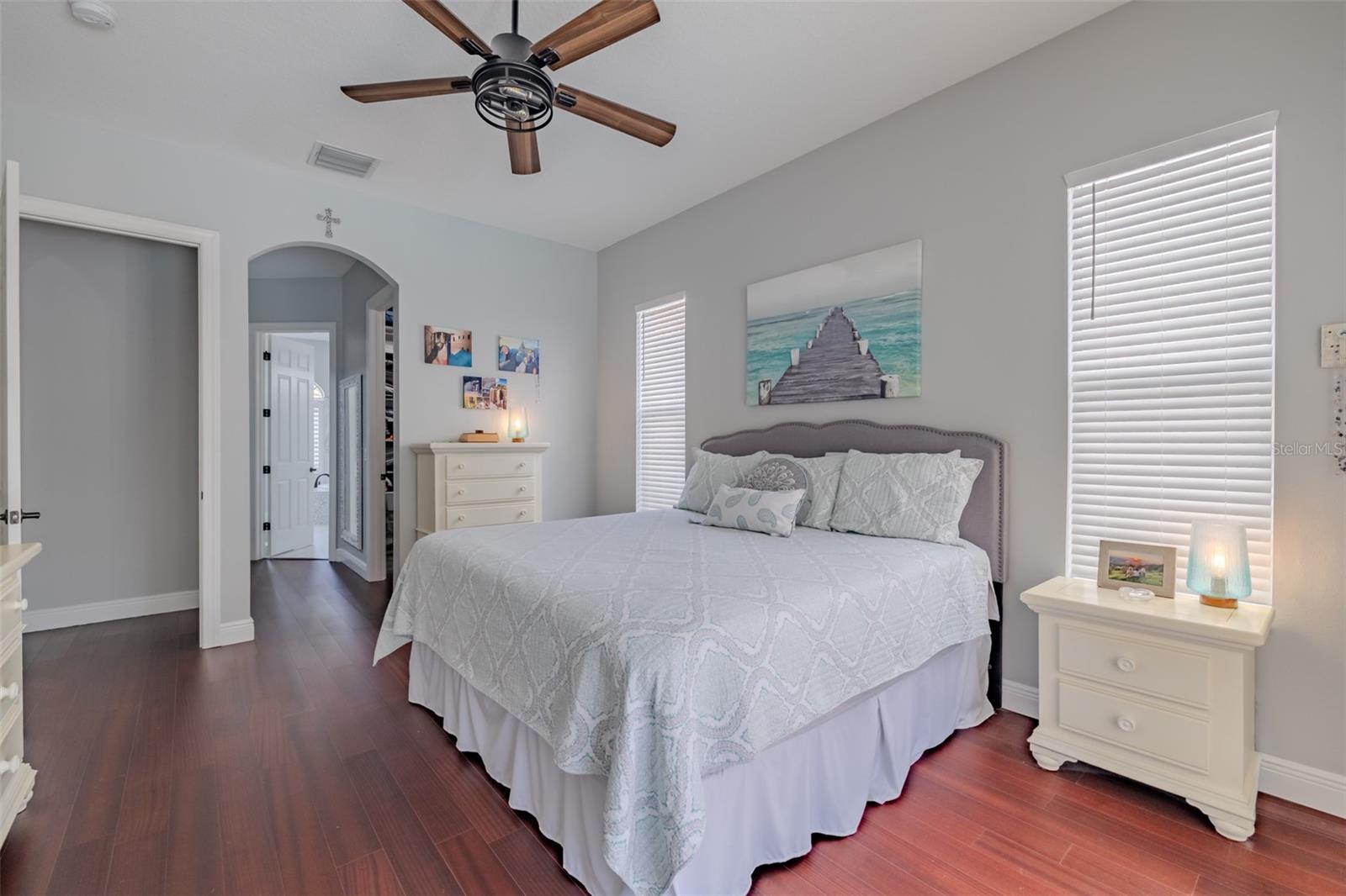 Listing photo id 26 for 10537 Martinique Isle Drive