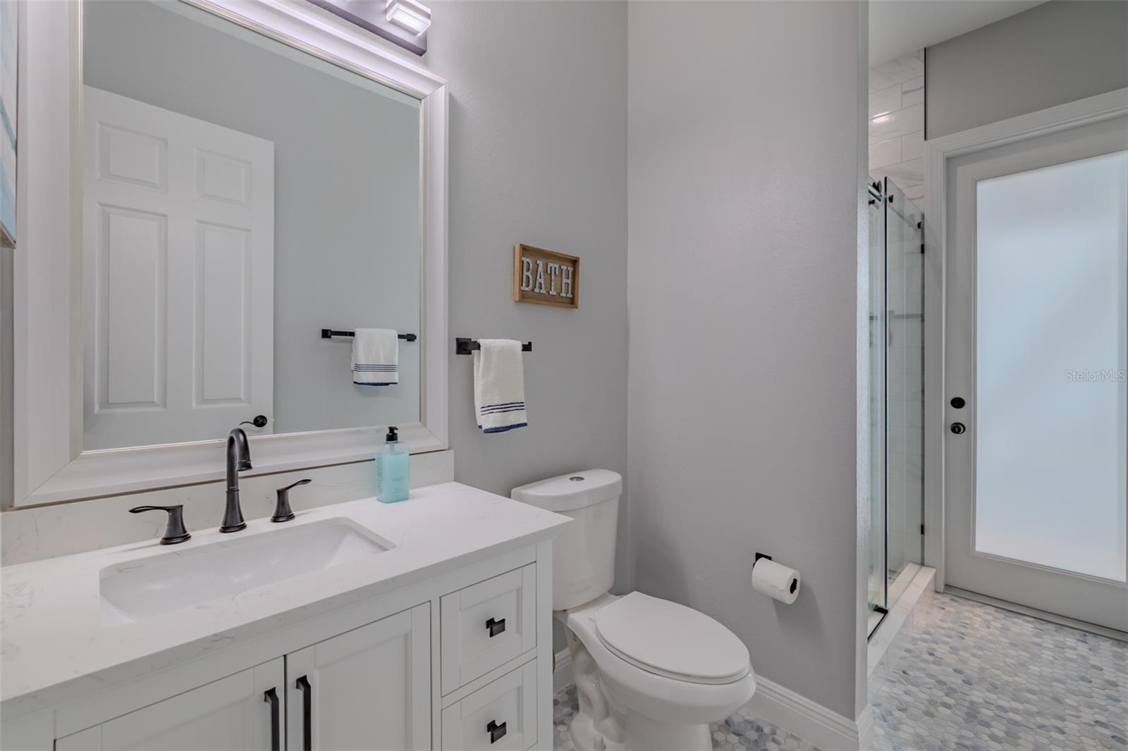 Listing photo id 33 for 10537 Martinique Isle Drive