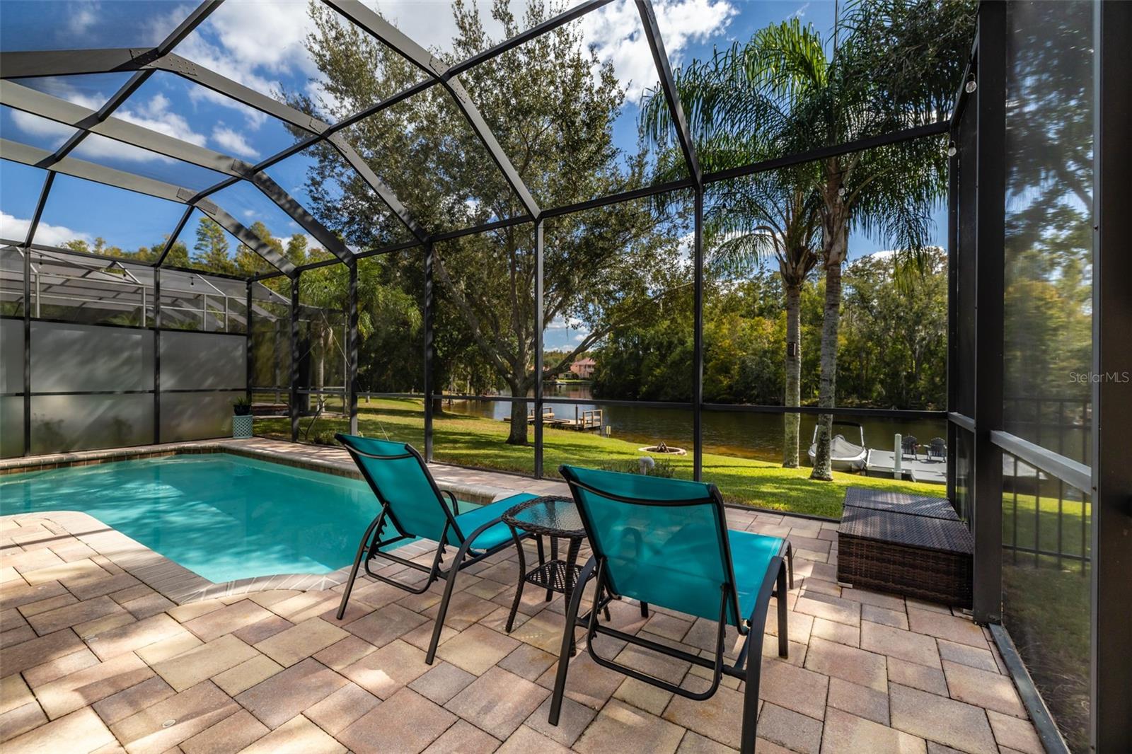 Listing photo id 50 for 10537 Martinique Isle Drive