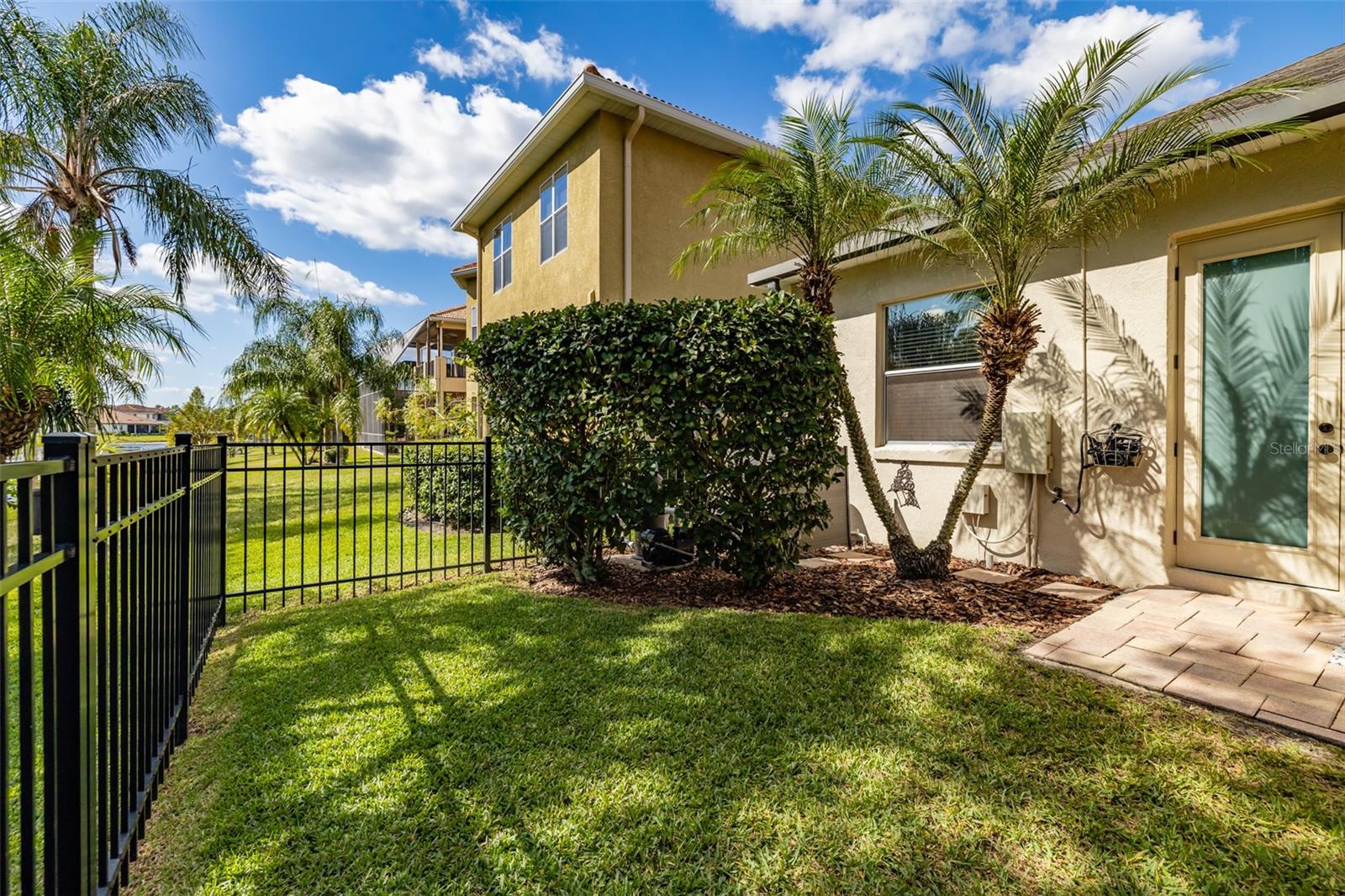 Listing photo id 54 for 10537 Martinique Isle Drive