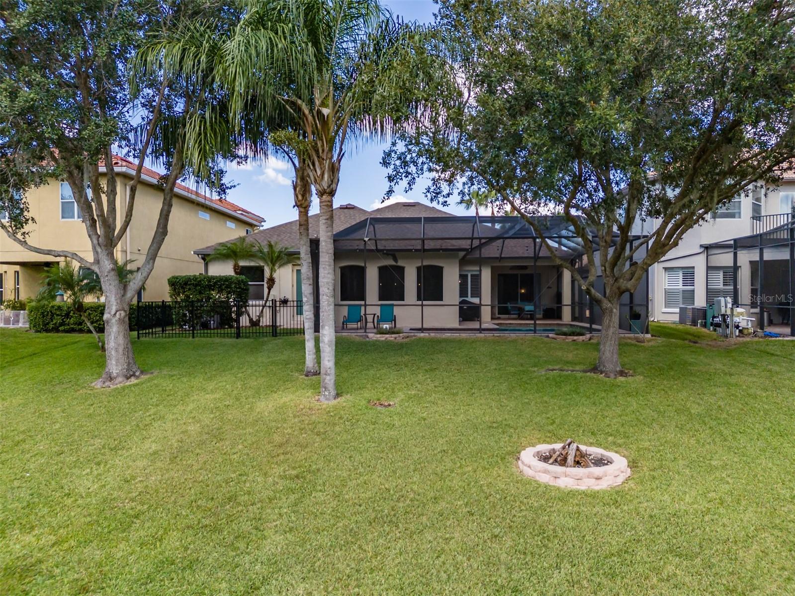 Listing photo id 56 for 10537 Martinique Isle Drive
