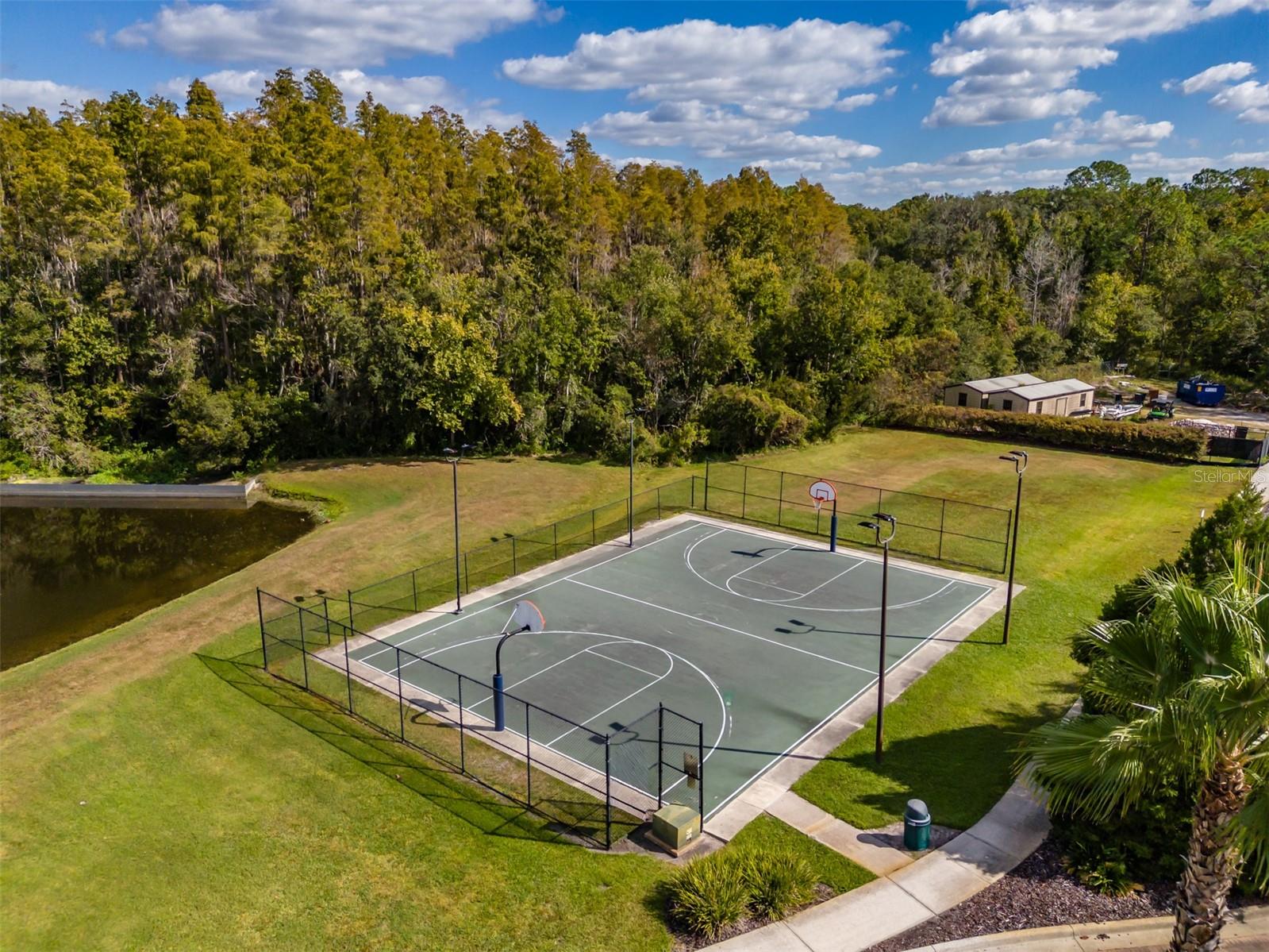 Listing photo id 73 for 10537 Martinique Isle Drive