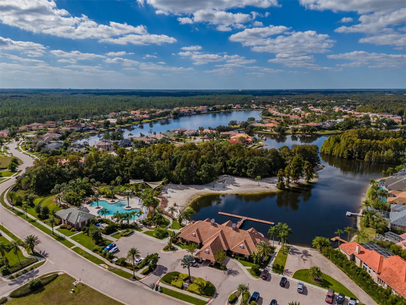 Listing photo id 80 for 10537 Martinique Isle Drive