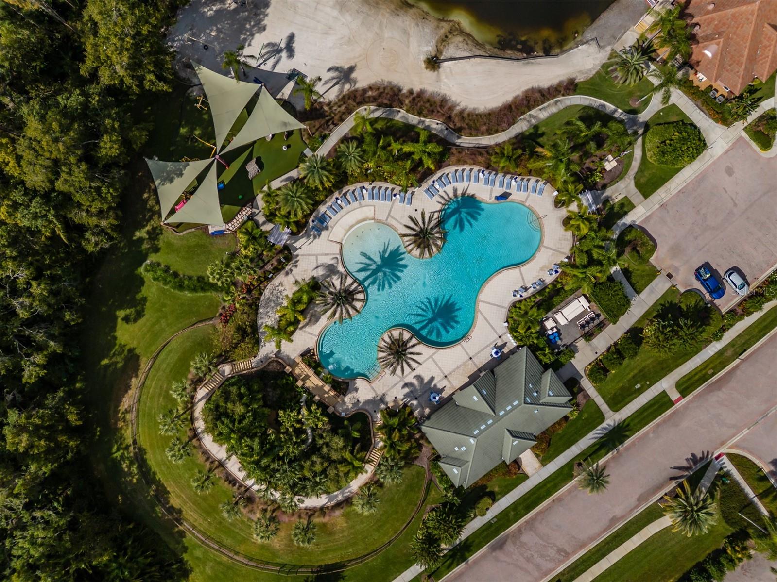 Listing photo id 82 for 10537 Martinique Isle Drive