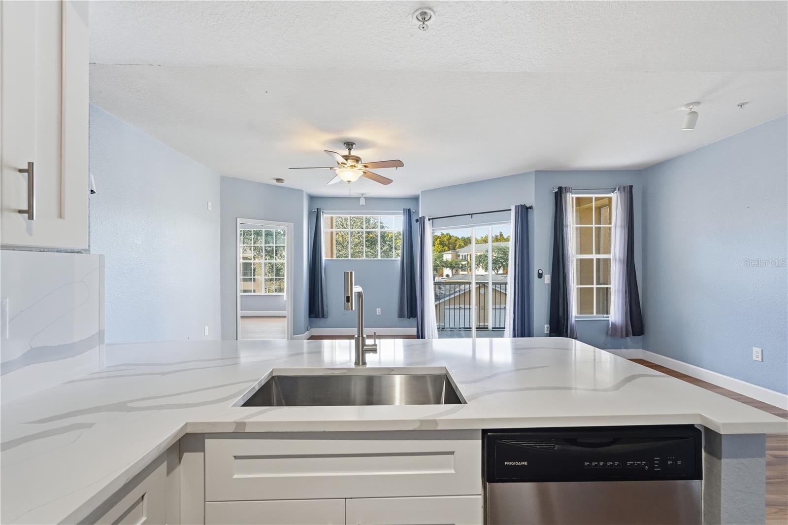 Image 9 of 23 For 5125 Palm Springs Boulevard 4203