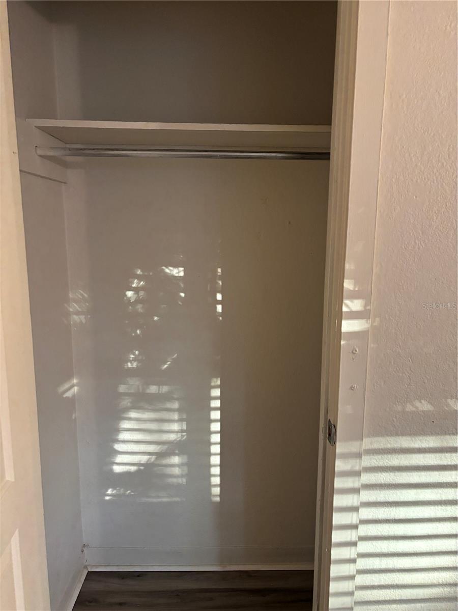 Image 12 of 17 For 1102 Sunset Point Road 2