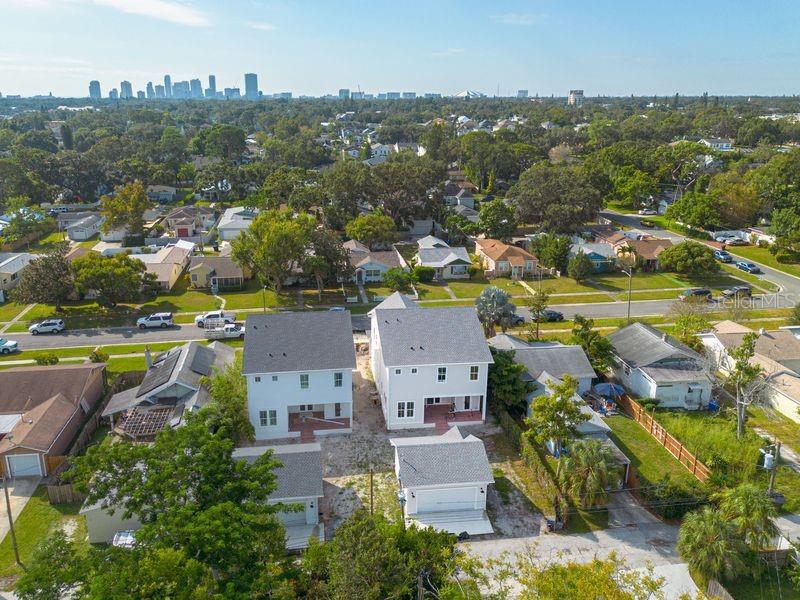 Listing photo id 11 for 621 37th Avenue N