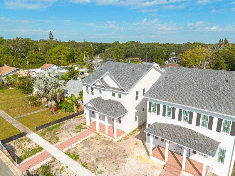 Listing photo id 5 for 621 37th Avenue N