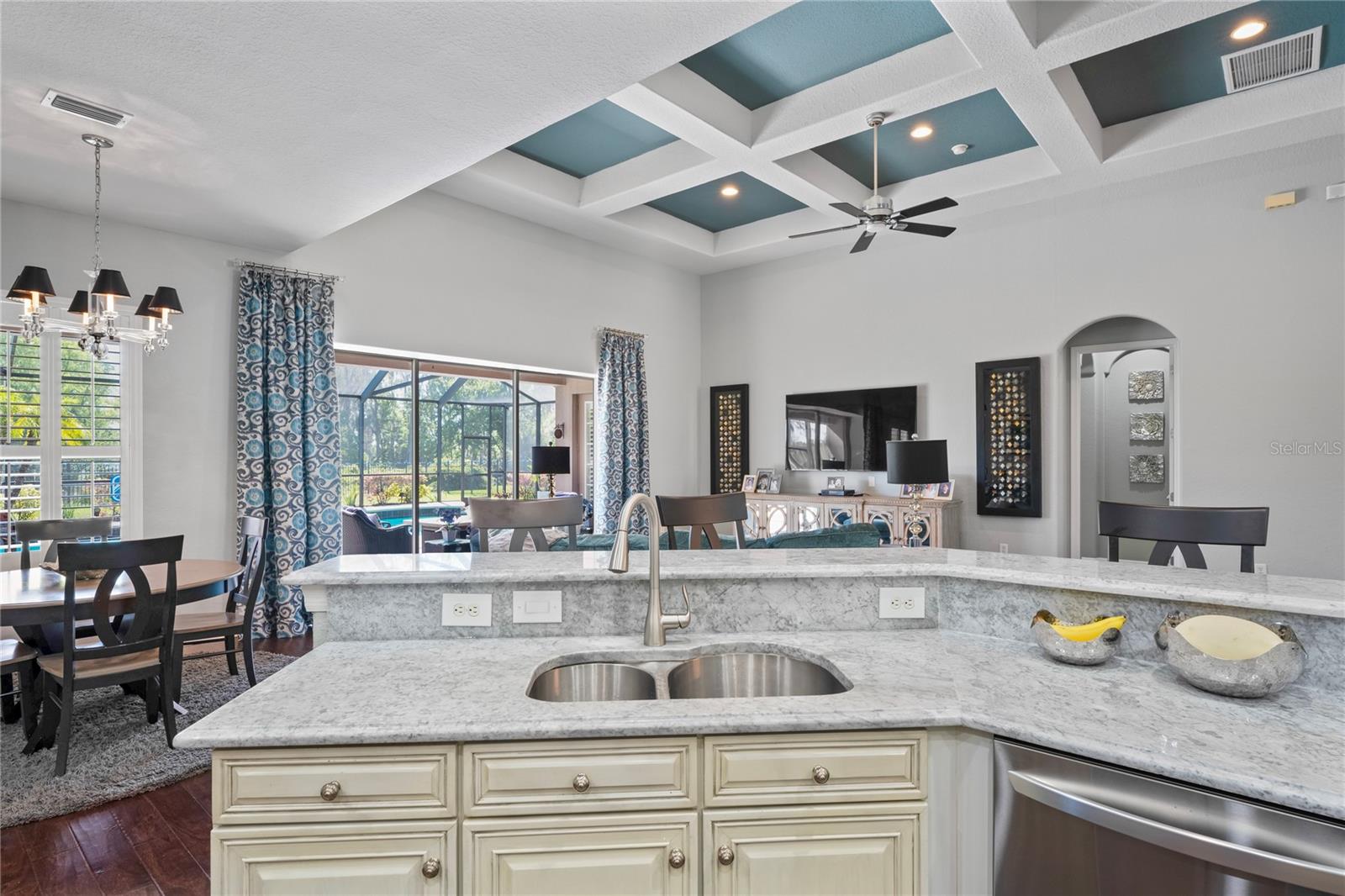 Image 17 of 100 For 21604 Draycott Way