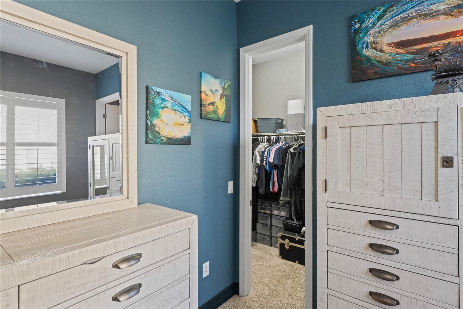 Image 41 of 100 For 21604 Draycott Way