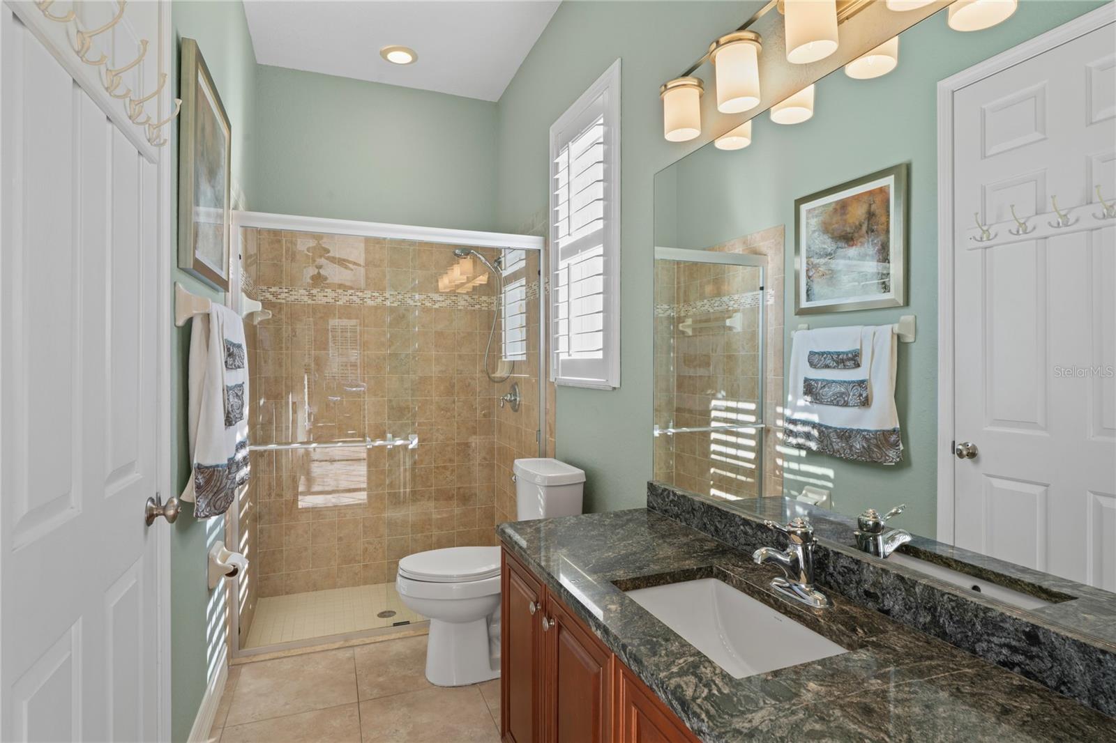 Image 46 of 100 For 21604 Draycott Way