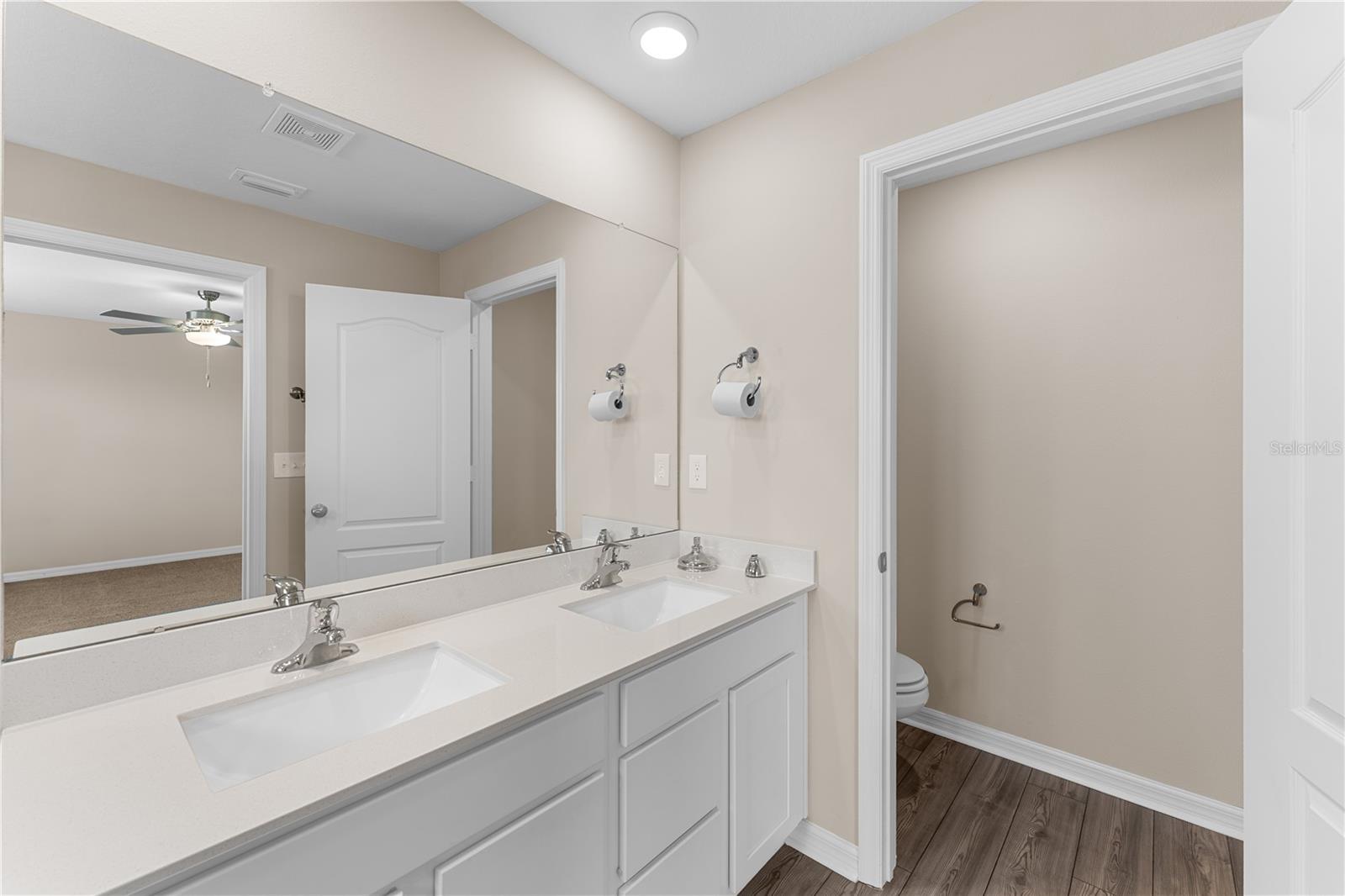 Image 19 of 54 For 11399 Cay Spruce Way