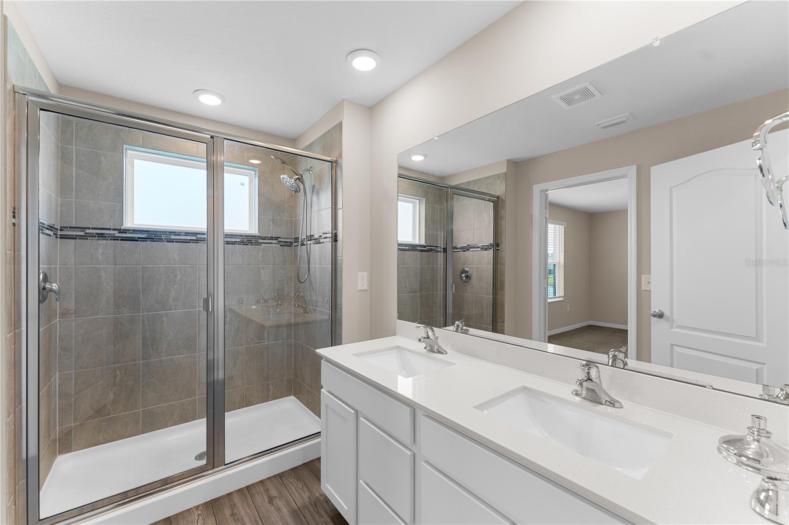 Image 20 of 54 For 11399 Cay Spruce Way