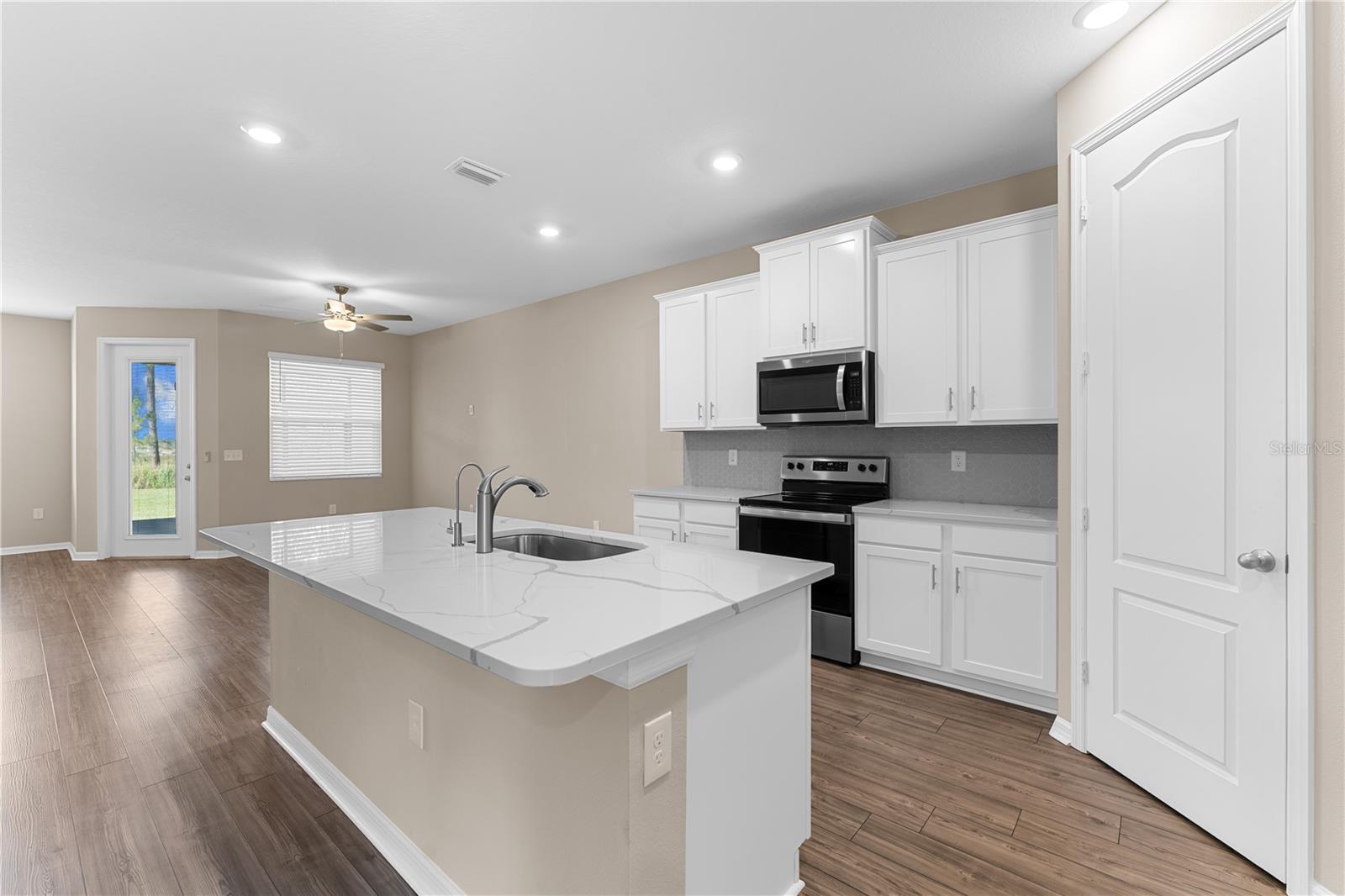 Image 9 of 54 For 11399 Cay Spruce Way