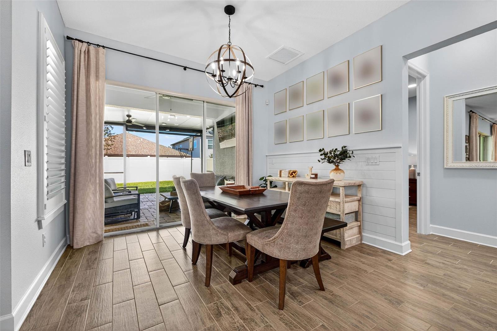 Image 14 of 41 For 10522 Cardera Drive