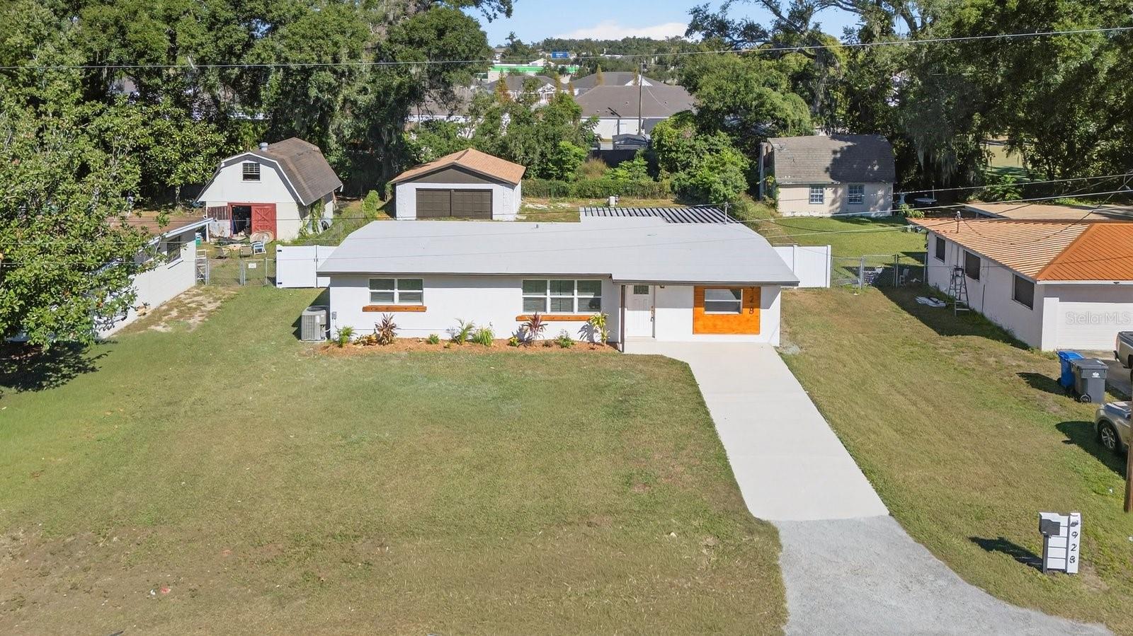 Image 33 of 35 For 928 Valmar Street