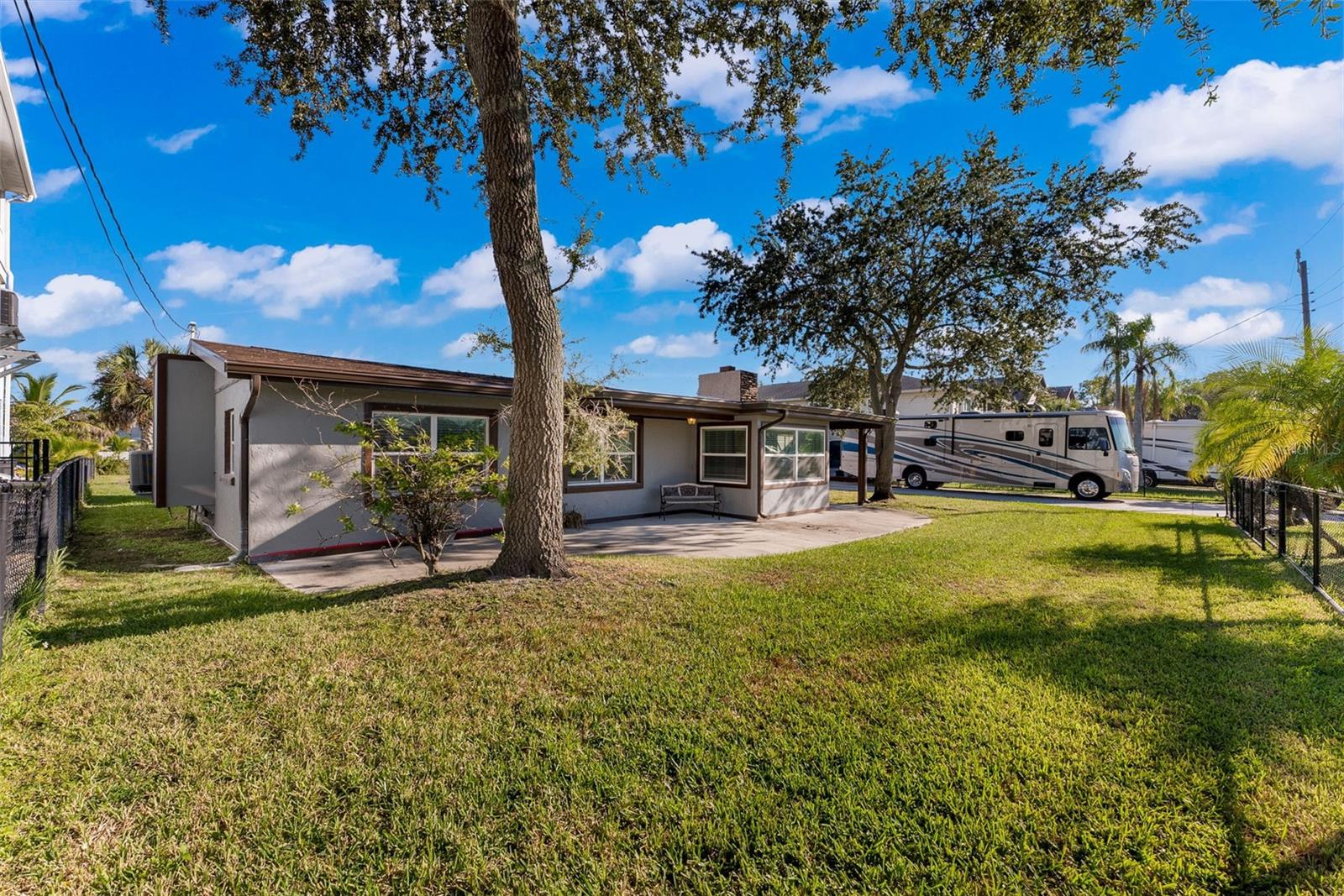 Image 15 of 100 For 5560 Frances Avenue