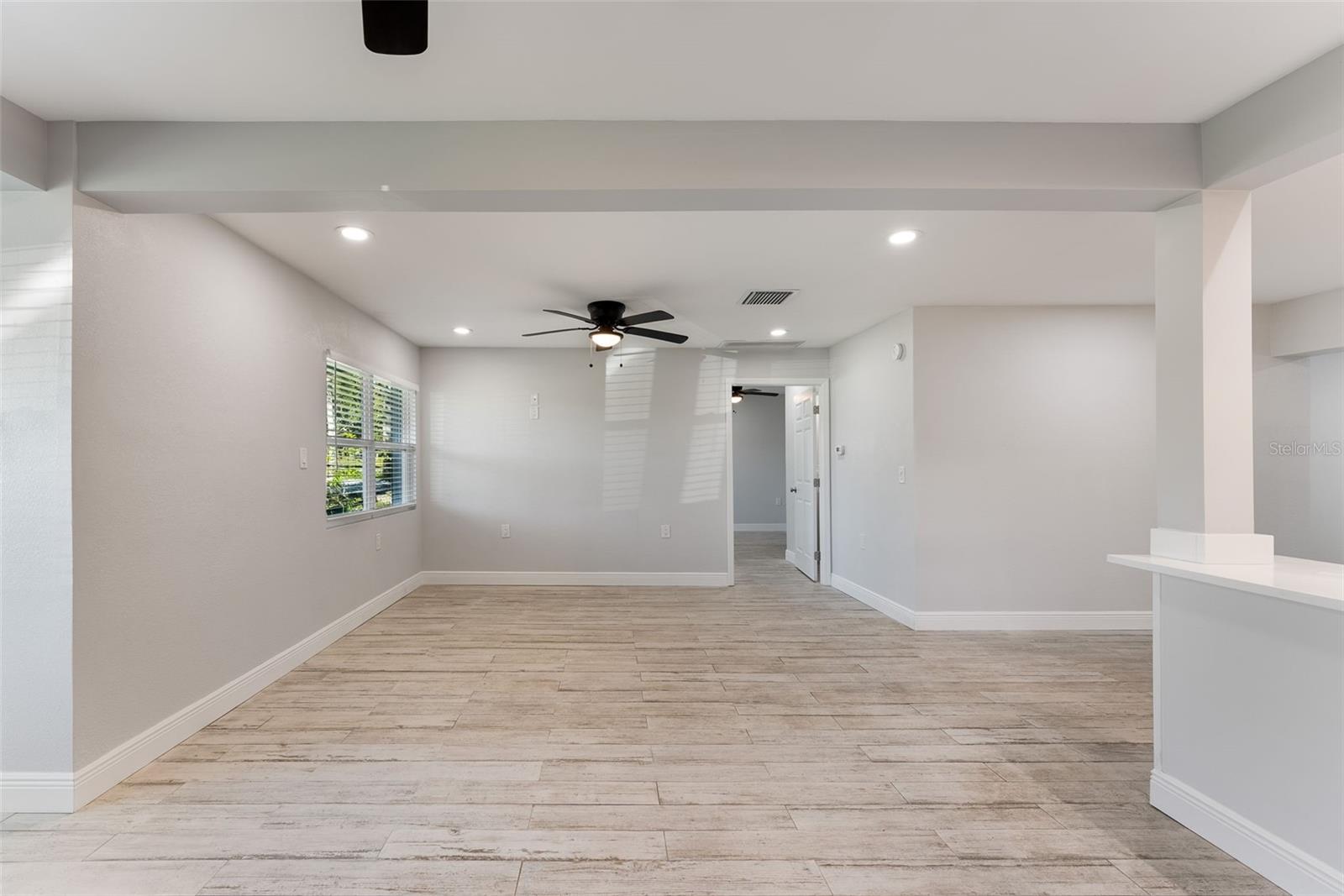 Image 21 of 100 For 5560 Frances Avenue