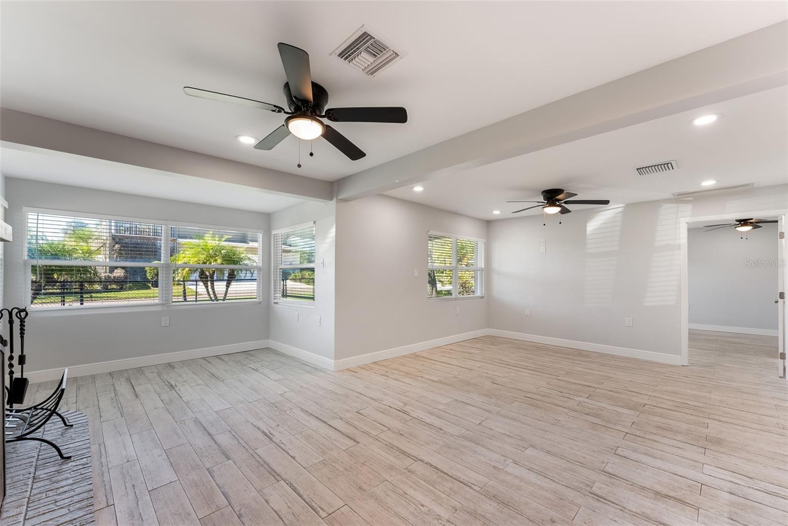 Image 23 of 100 For 5560 Frances Avenue