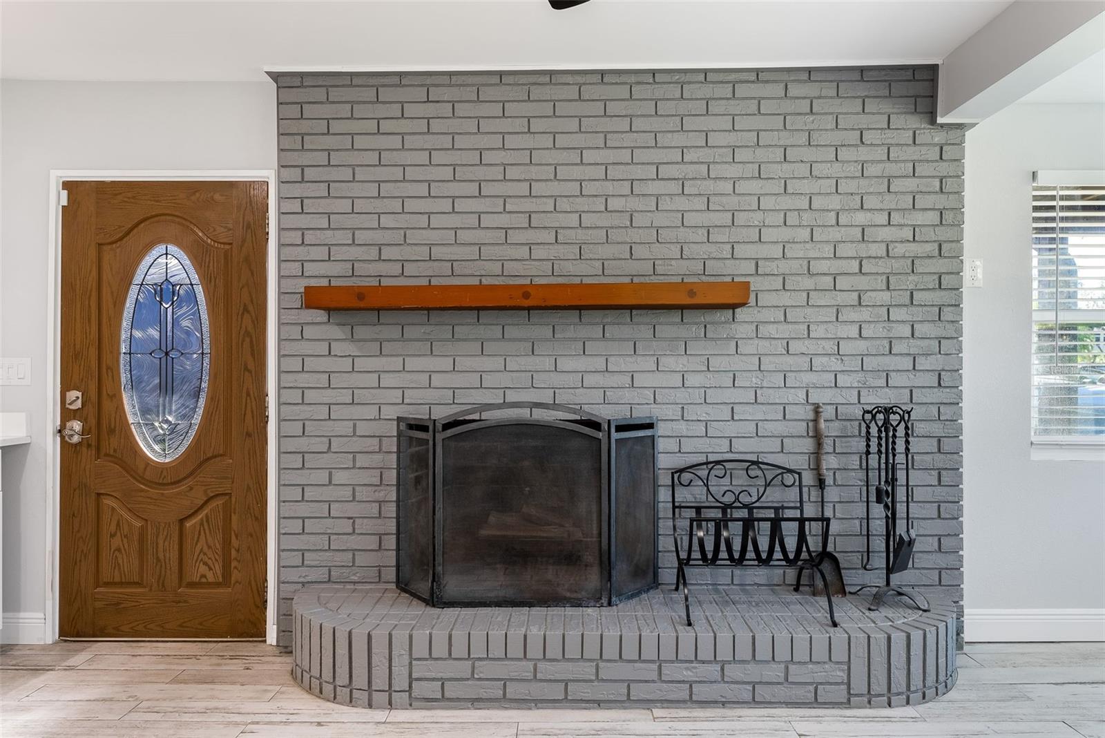 Image 27 of 100 For 5560 Frances Avenue