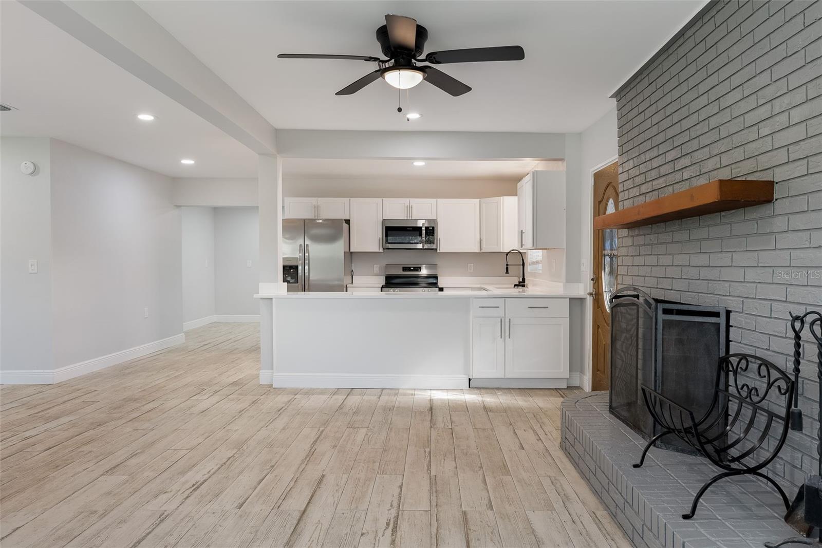 Image 30 of 100 For 5560 Frances Avenue