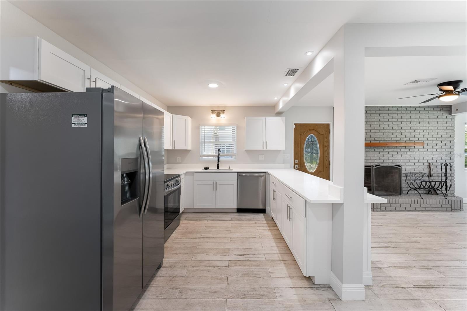 Image 38 of 100 For 5560 Frances Avenue