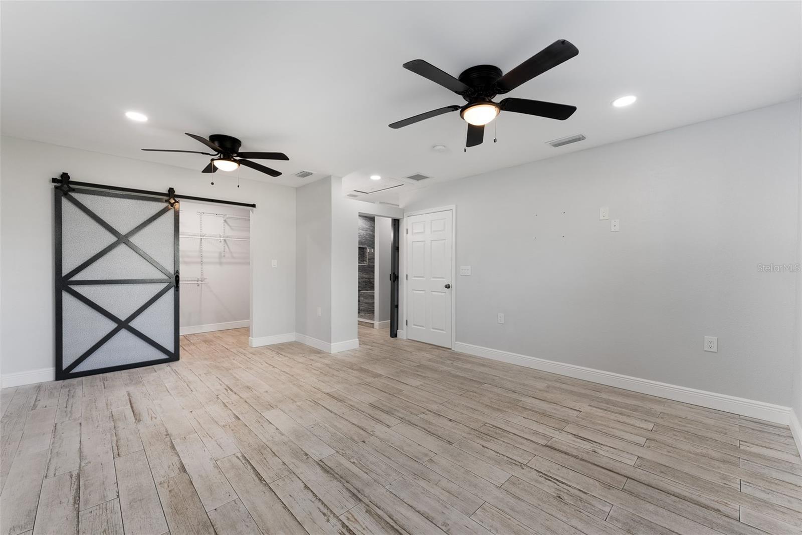 Image 45 of 100 For 5560 Frances Avenue