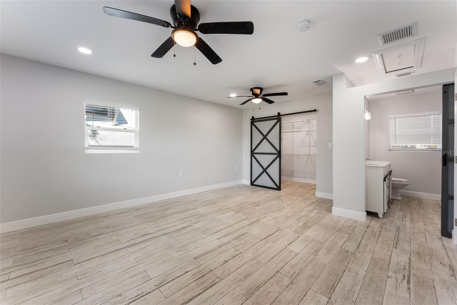 Image 47 of 100 For 5560 Frances Avenue