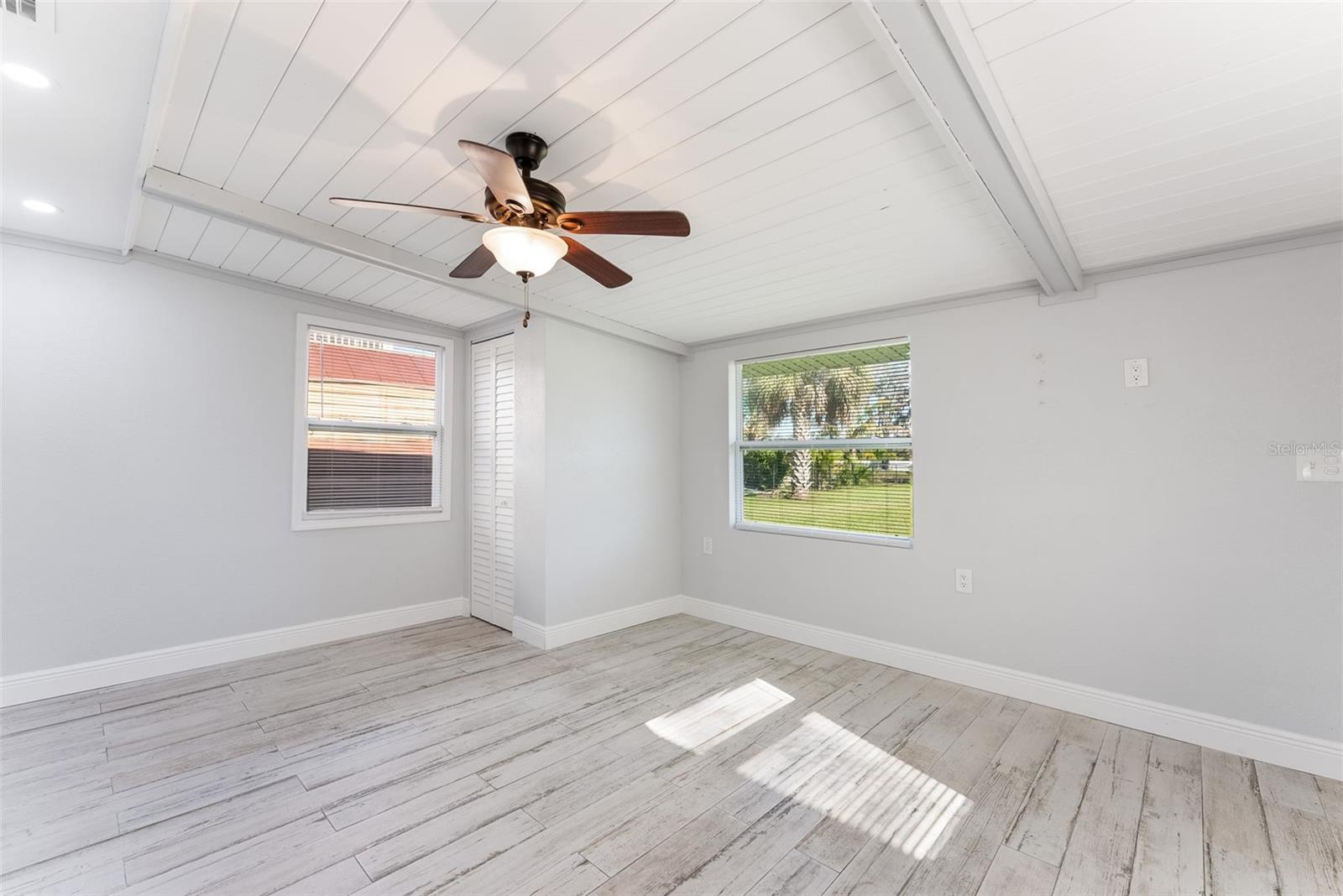 Image 63 of 100 For 5560 Frances Avenue