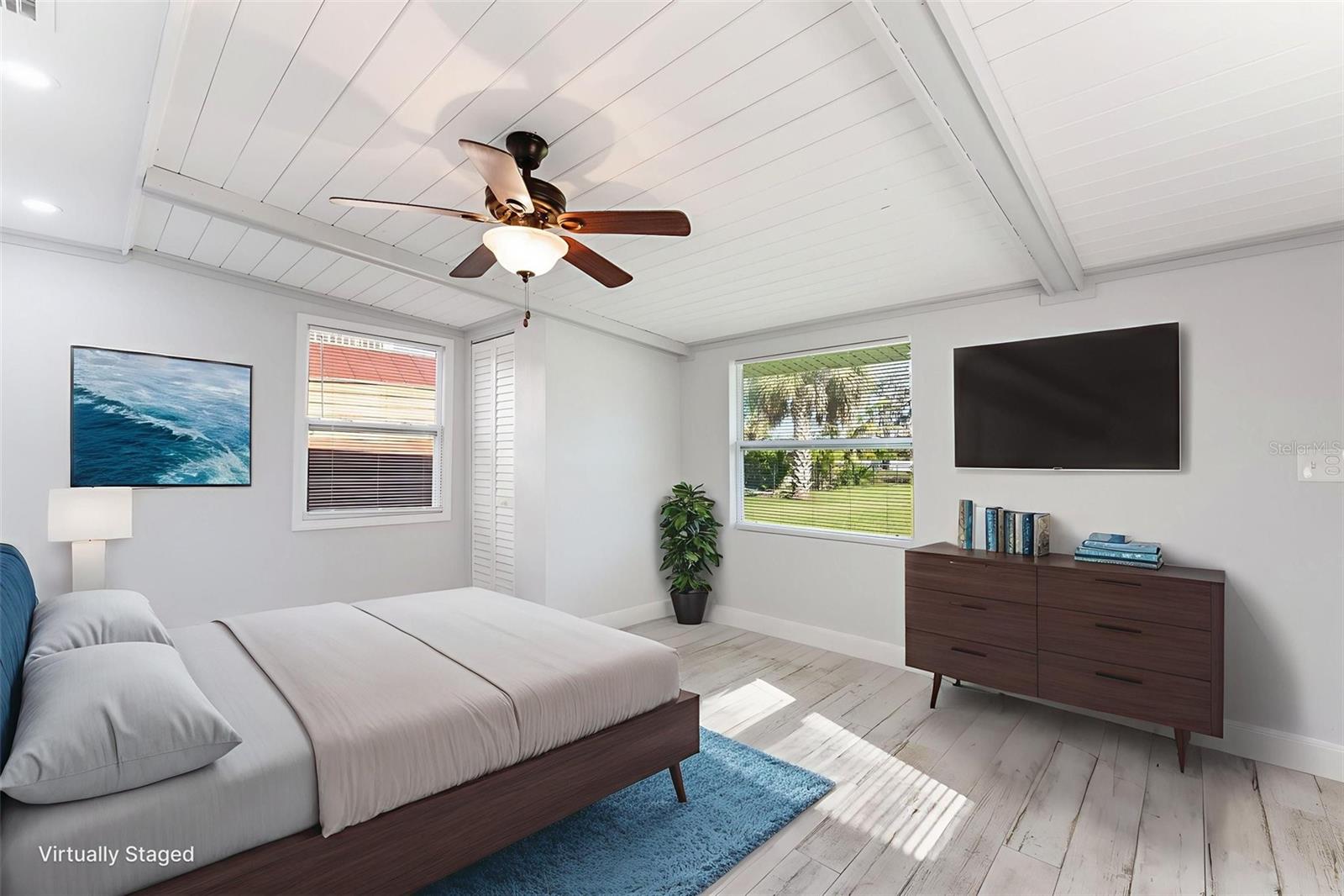 Image 65 of 100 For 5560 Frances Avenue