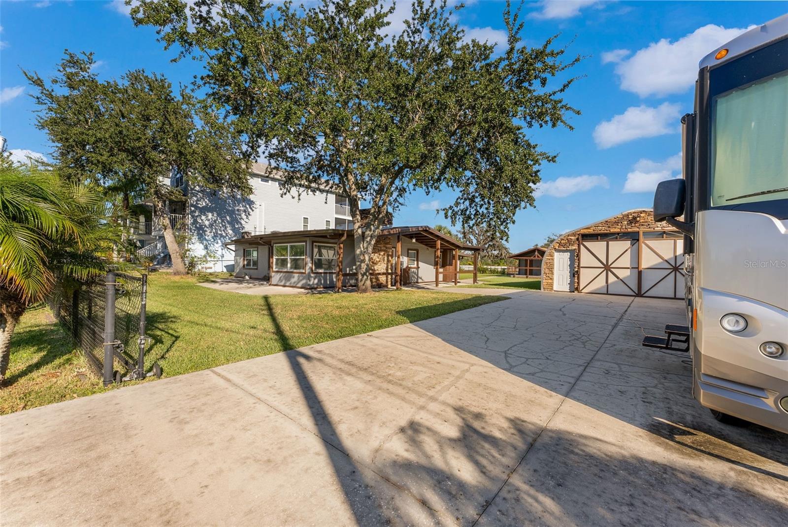 Image 7 of 100 For 5560 Frances Avenue