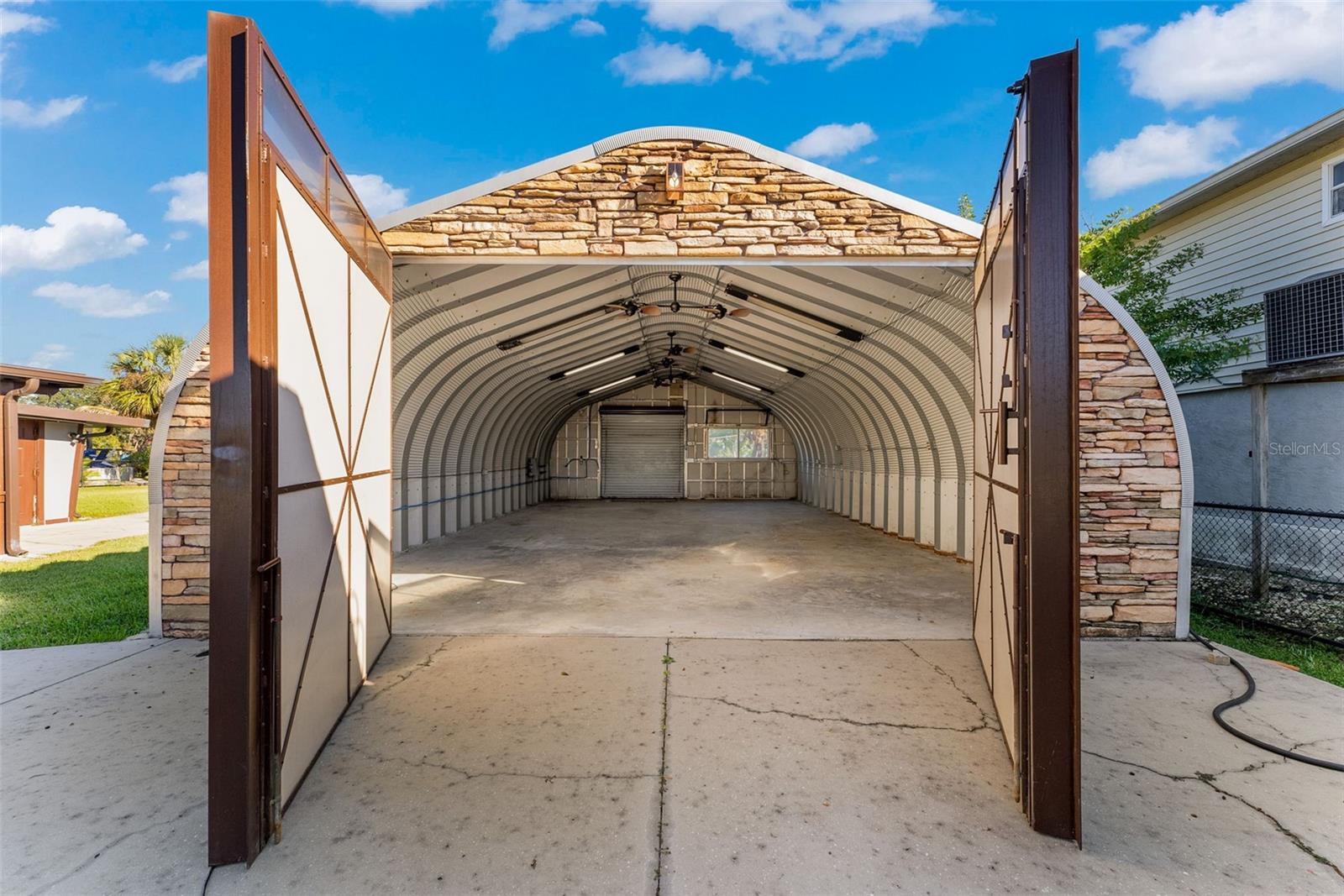 Image 71 of 100 For 5560 Frances Avenue