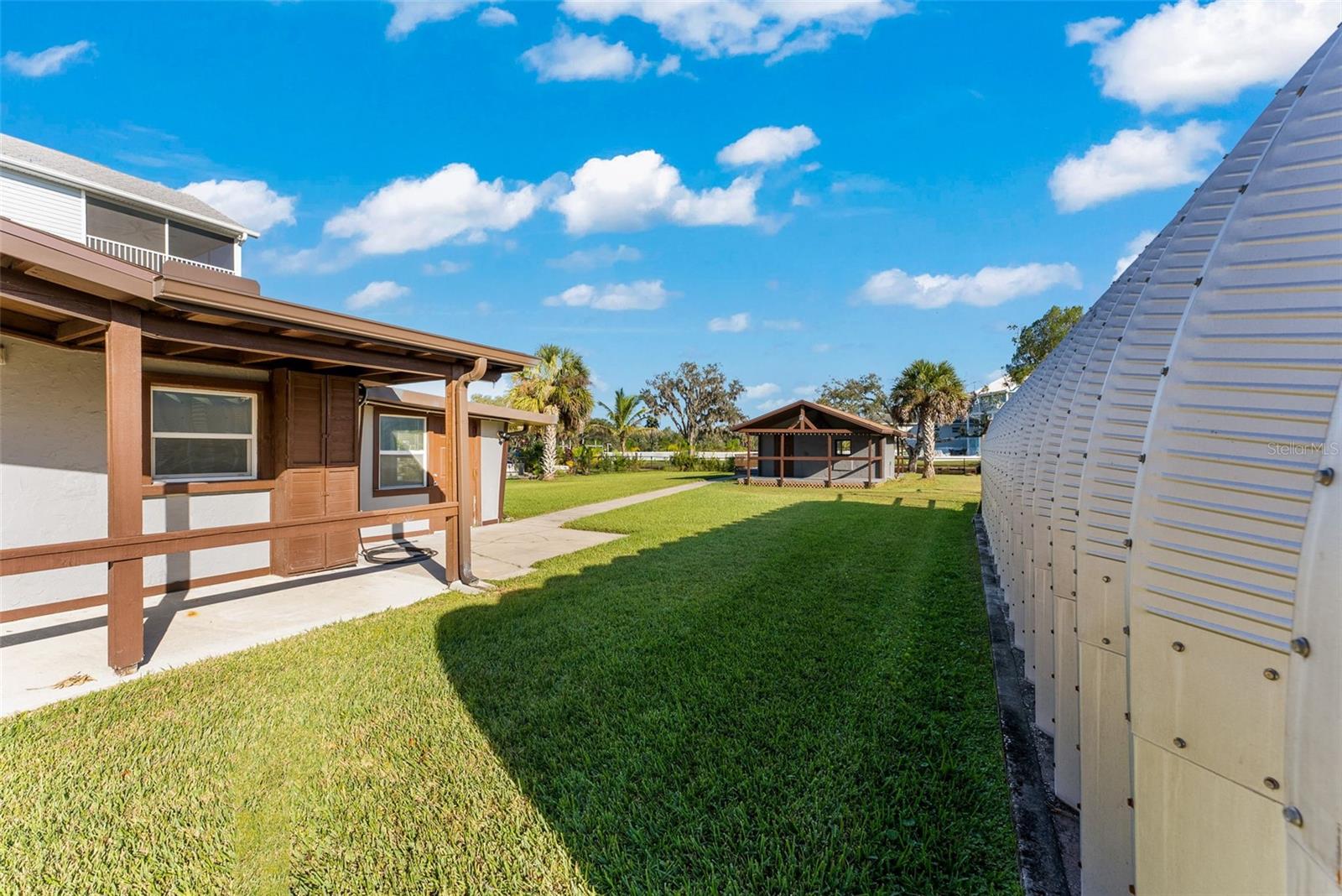 Image 76 of 100 For 5560 Frances Avenue