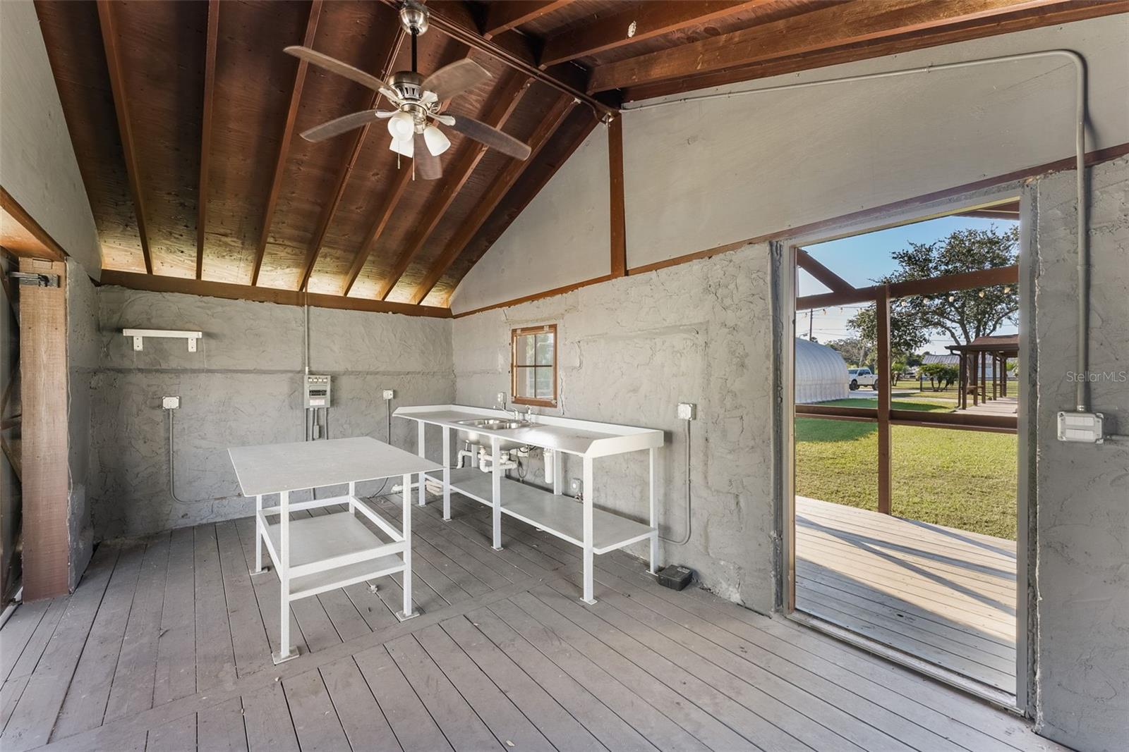 Image 83 of 100 For 5560 Frances Avenue