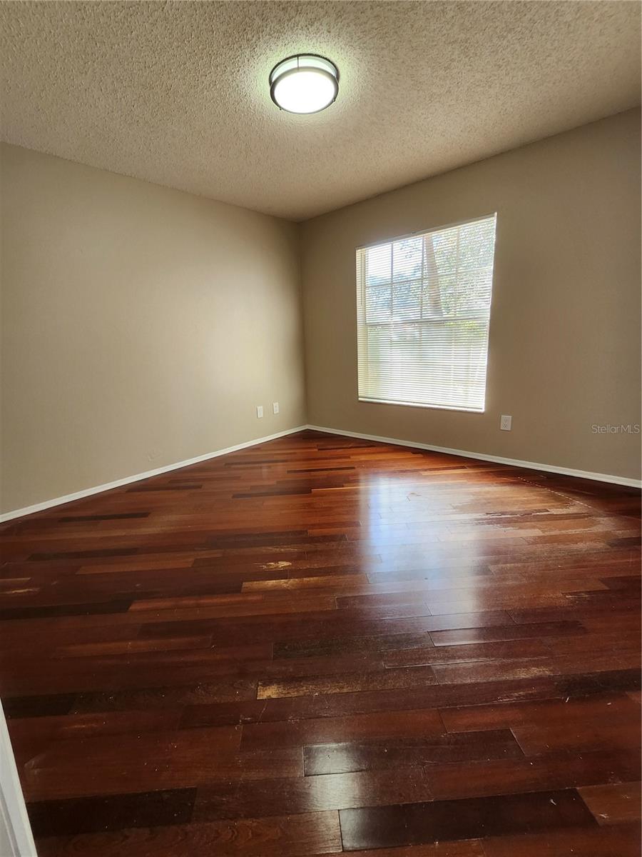 Image 11 of 21 For 1512 Bay View Street