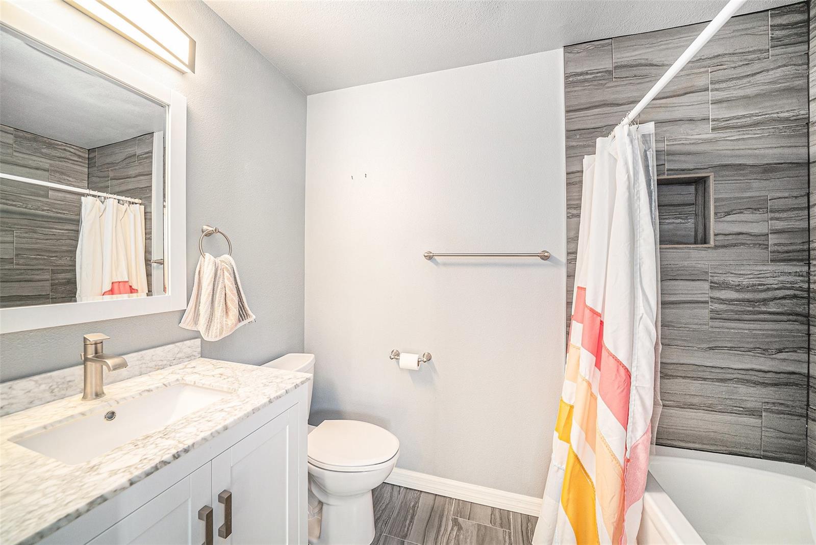 Image 8 of 22 For 1640 Villa Capri Circle 301