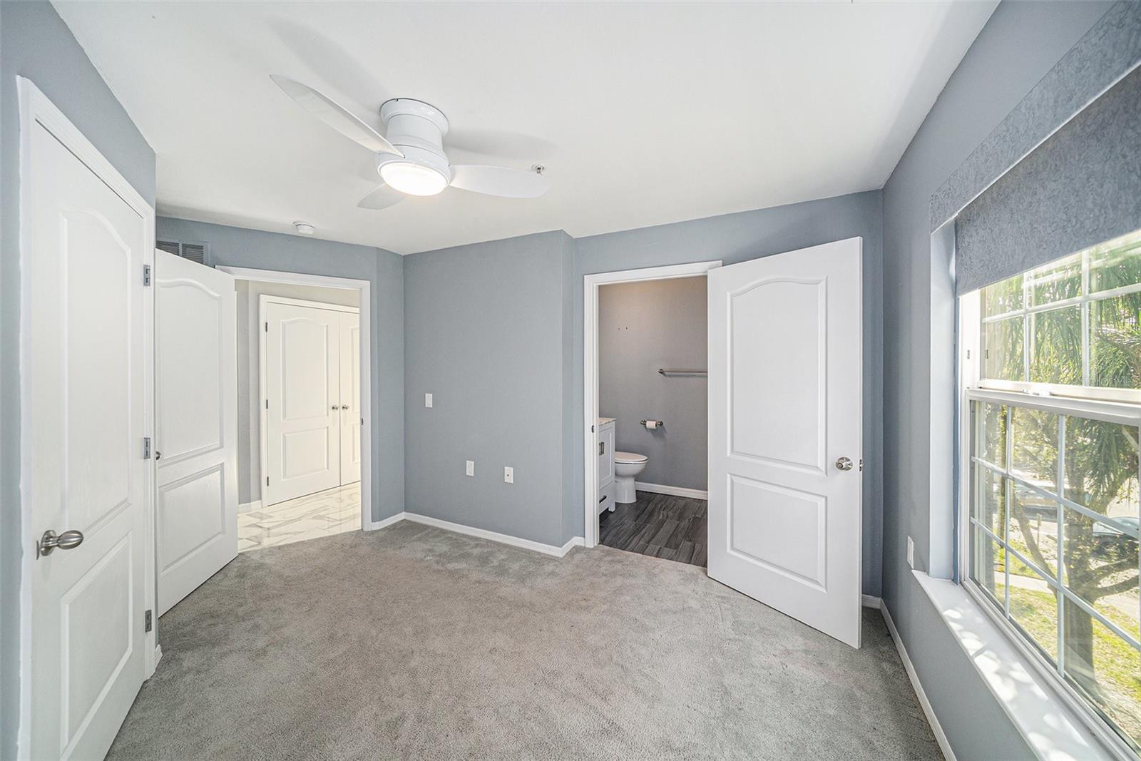 Image 9 of 22 For 1640 Villa Capri Circle 301