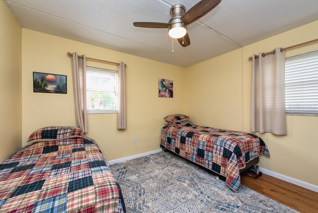 Image 19 of 49 For 12760 Indian Rocks Road 601