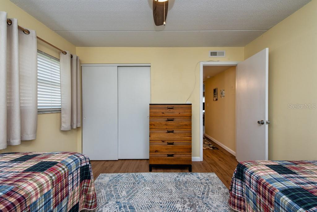 Image 20 of 49 For 12760 Indian Rocks Road 601